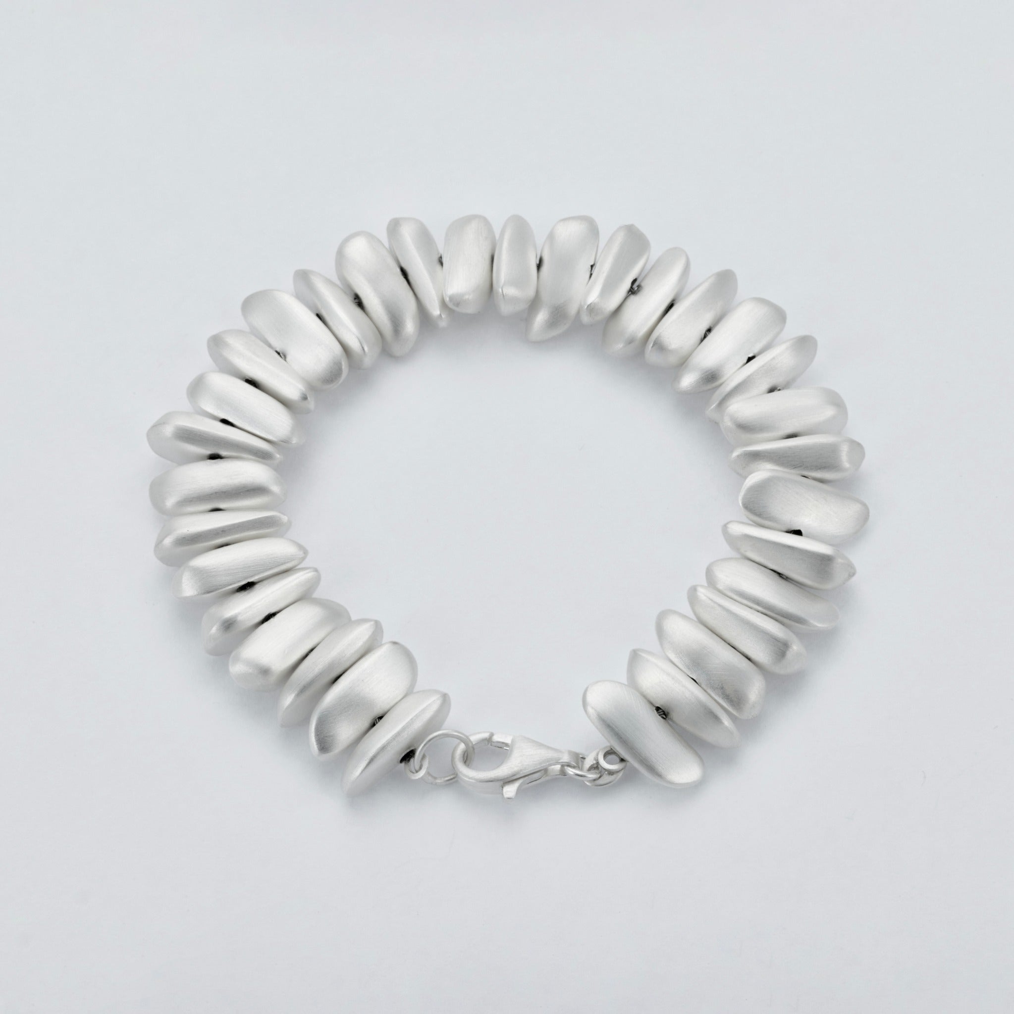 Oval Çakıl Taşı Bileklik